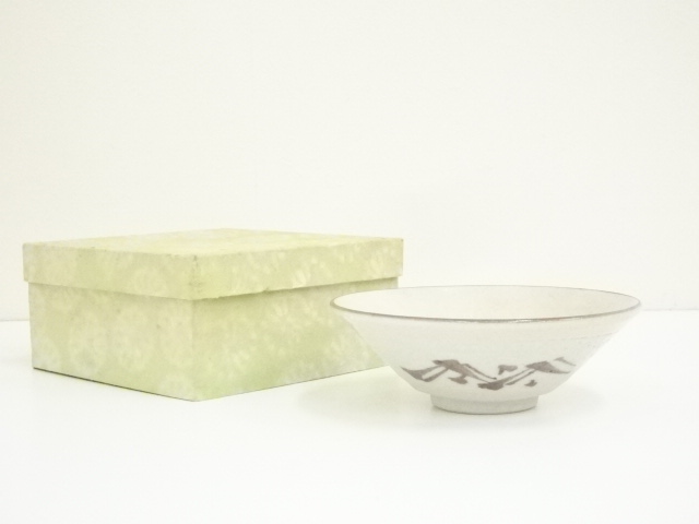 白泉造　織部平茶碗（箱付）